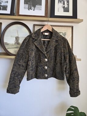 Vintage | Women's Western Tapestry Jacket With Concho Silver Buttons | Medium